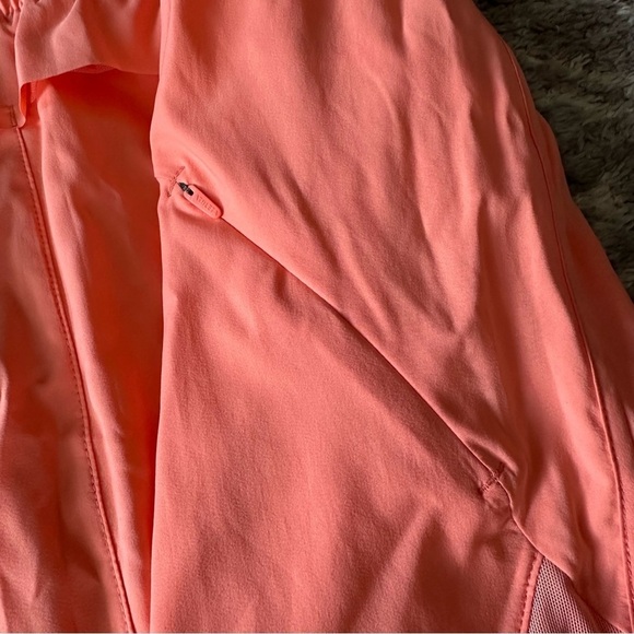 NWT Athleta Mesh Racer Run Short 4” Neon Coral Volt 1X - Picture 9 of 9